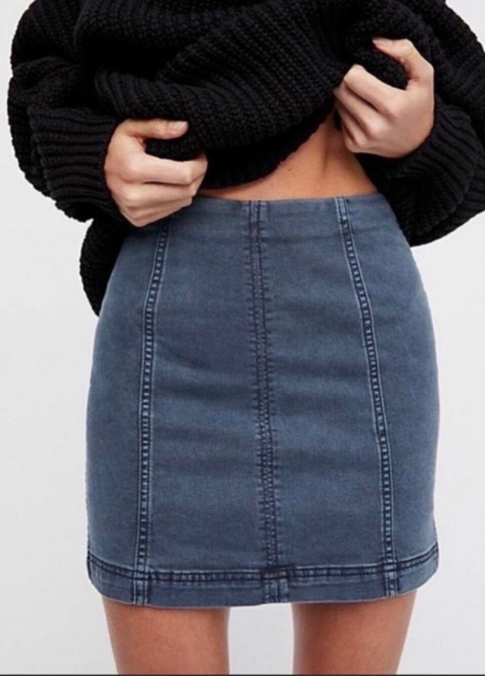 Free People Modern Femme Faded Indigo Blue Denim Stretch Mini Skirt-Size 8